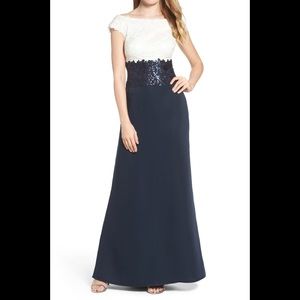 NWT Tadashi Shoji Off Shoulder Lace sequin Gown